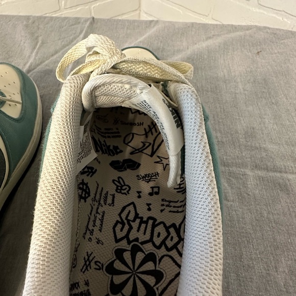 Nike Air Men's Sneakers - Vintage Cream - Picture 7 of 9